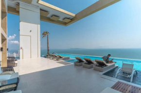 Copacabana Beach Jomtien Luxury 1BDR Beach View flat